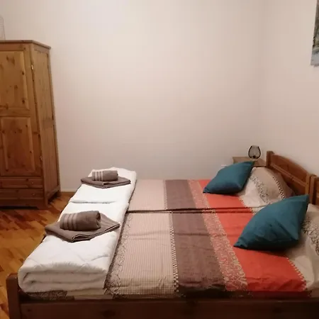 Apartman Jp Néa Mihanióna