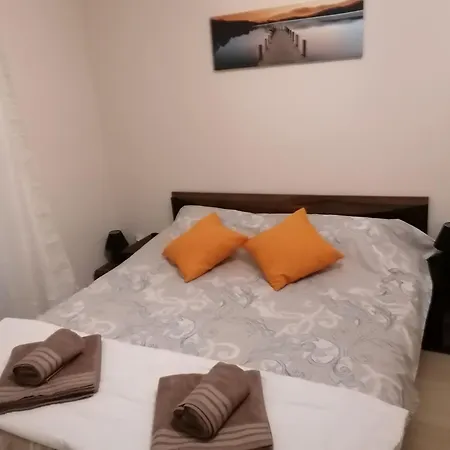 Apartman Jp Néa Mihanióna